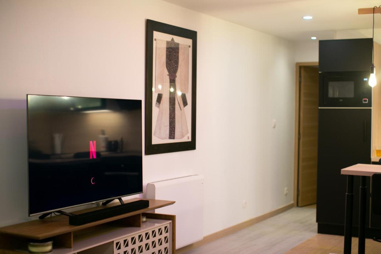 Grand studio 40m2 chaleureux - Jacuzzi Tremblay-en-France Extérieur photo